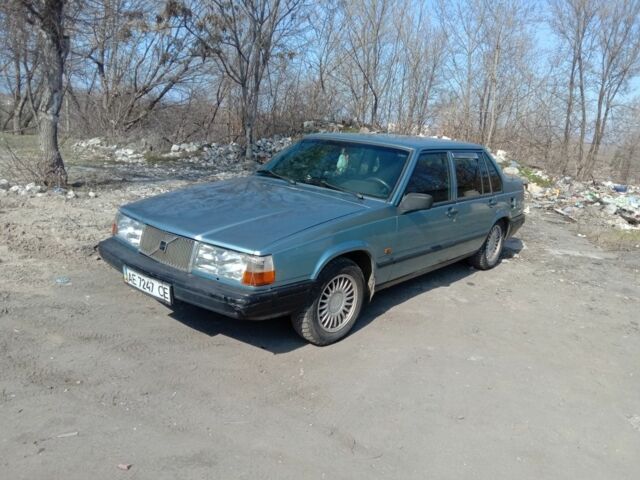 Синий Вольво 940, объемом двигателя 2.3 л и пробегом 500 тыс. км за 1500 $, фото 1 на Automoto.ua