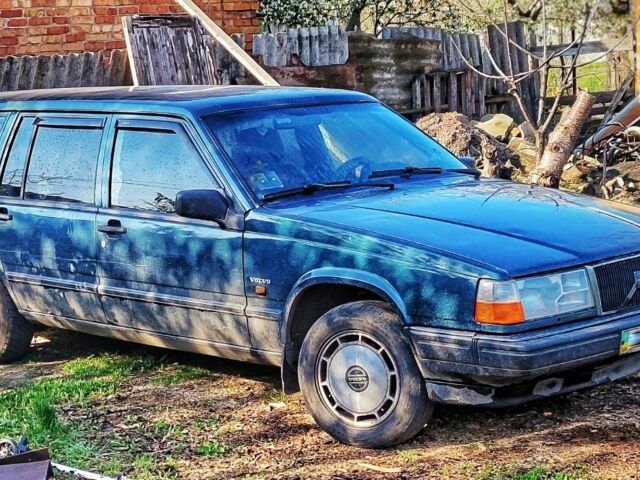 Синий Вольво 940, объемом двигателя 0 л и пробегом 350 тыс. км за 1800 $, фото 1 на Automoto.ua
