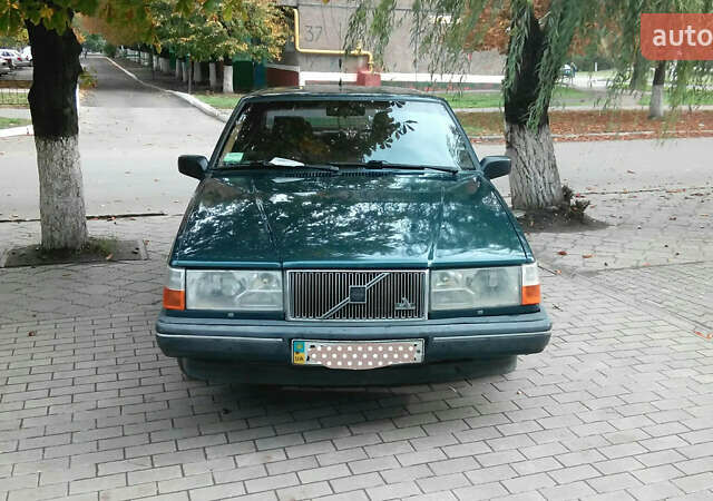 Зеленый Вольво 940, объемом двигателя 2 л и пробегом 210 тыс. км за 3100 $, фото 1 на Automoto.ua
