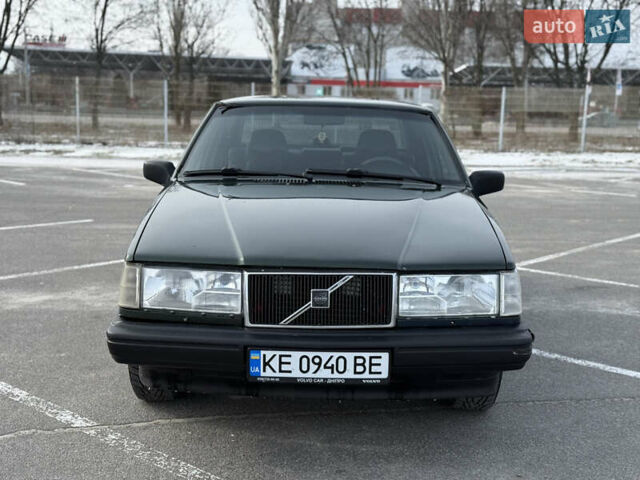 Зеленый Вольво 940, объемом двигателя 2.3 л и пробегом 350 тыс. км за 2999 $, фото 1 на Automoto.ua