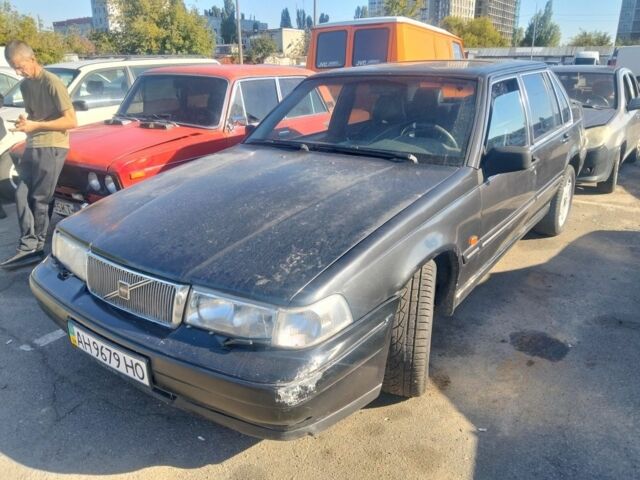 Черный Вольво 960, объемом двигателя 0 л и пробегом 321 тыс. км за 2510 $, фото 1 на Automoto.ua