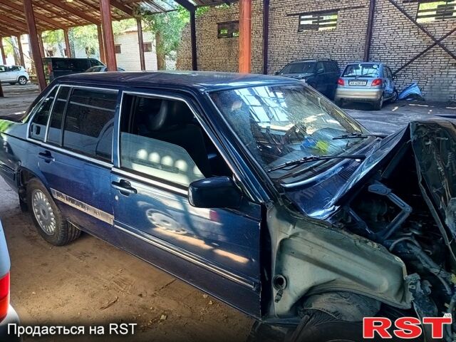 Синий Вольво 960, объемом двигателя 2.3 л и пробегом 0 тыс. км за 800 $, фото 1 на Automoto.ua