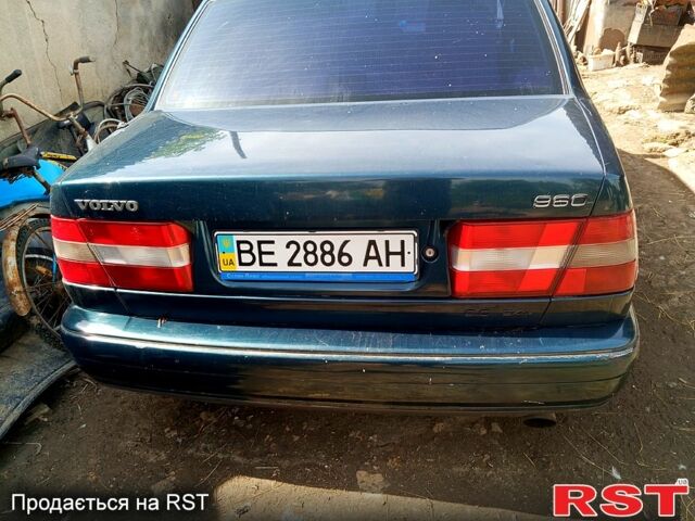 Зеленый Вольво 960, объемом двигателя 3 л и пробегом 240 тыс. км за 3000 $, фото 1 на Automoto.ua