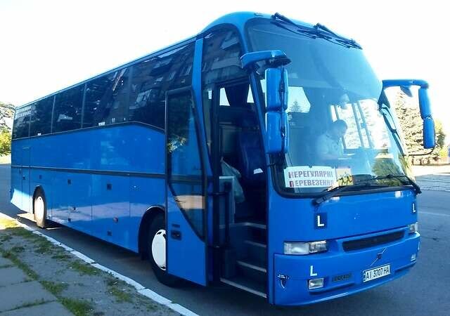 Синий Вольво B 12, объемом двигателя 12.1 л и пробегом 555 тыс. км за 25000 $, фото 1 на Automoto.ua