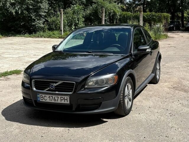 Черный Вольво Ц30, объемом двигателя 1.6 л и пробегом 154 тыс. км за 5700 $, фото 1 на Automoto.ua