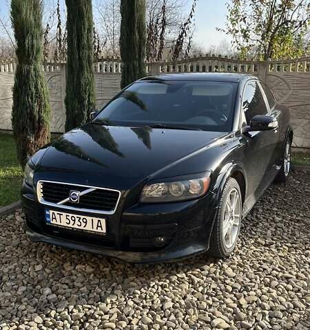 Черный Вольво Ц30, объемом двигателя 1.56 л и пробегом 455 тыс. км за 6500 $, фото 1 на Automoto.ua