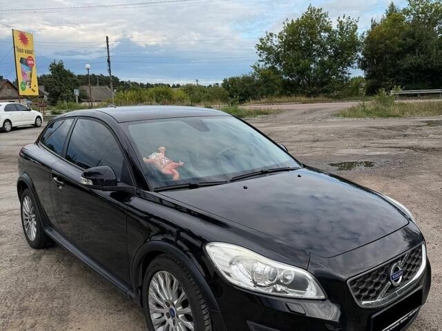 Чорний Вольво C30, об'ємом двигуна 1.6 л та пробігом 213 тис. км за 7000 $, фото 1 на Automoto.ua