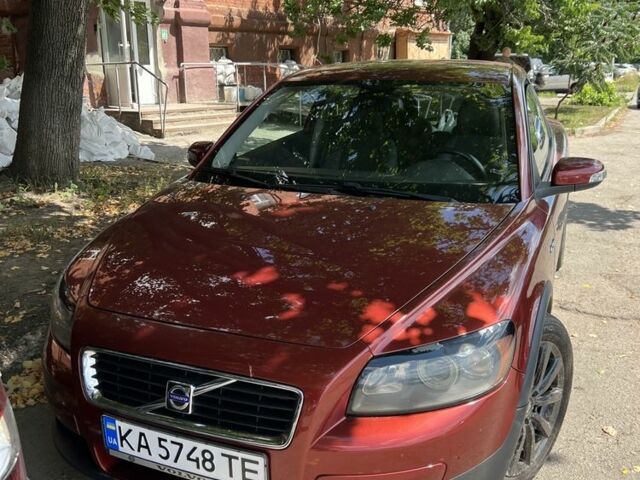 Коричневий Вольво C30, об'ємом двигуна 1.6 л та пробігом 262 тис. км за 5948 $, фото 1 на Automoto.ua