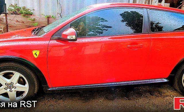 Червоний Вольво C30, об'ємом двигуна 2 л та пробігом 238 тис. км за 9300 $, фото 1 на Automoto.ua