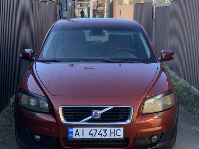 Червоний Вольво C30, об'ємом двигуна 1.8 л та пробігом 146 тис. км за 6000 $, фото 1 на Automoto.ua
