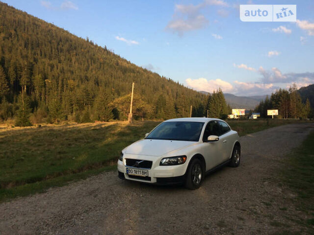 Вольво Ц30, объемом двигателя 1.8 л и пробегом 160 тыс. км за 8000 $, фото 1 на Automoto.ua