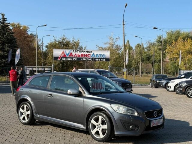 Серый Вольво Ц30, объемом двигателя 1.6 л и пробегом 211 тыс. км за 5896 $, фото 1 на Automoto.ua
