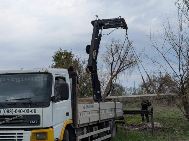 Белый Вольво Другая, объемом двигателя 7.3 л и пробегом 390 тыс. км за 428 $, фото 1 на Automoto.ua