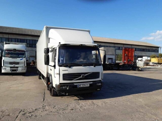 Белый Вольво Другая, объемом двигателя 6 л и пробегом 800 тыс. км за 13000 $, фото 1 на Automoto.ua