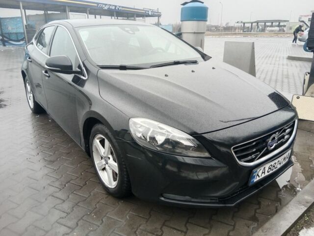 Черный Вольво Другая, объемом двигателя 2 л и пробегом 270 тыс. км за 9000 $, фото 1 на Automoto.ua