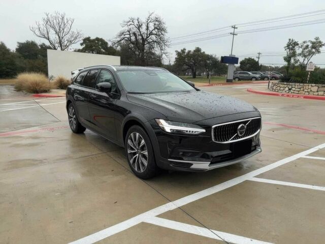 Чорний Вольво Інша, об'ємом двигуна 2 л та пробігом 14 тис. км за 17999 $, фото 1 на Automoto.ua