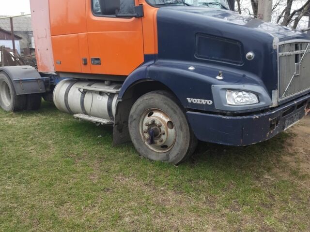 Вольво Інша, об'ємом двигуна 2.3 л та пробігом 0 тис. км за 6000 $, фото 1 на Automoto.ua