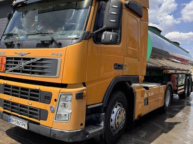 Желтый Вольво Другая, объемом двигателя 9.4 л и пробегом 800 тыс. км за 16000 $, фото 1 на Automoto.ua