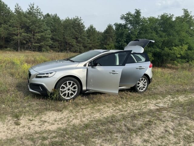 Сірий Вольво Інша, об'ємом двигуна 2 л та пробігом 26 тис. км за 18500 $, фото 1 на Automoto.ua