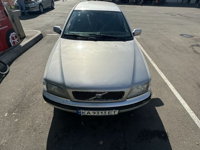 Серый Вольво Другая, объемом двигателя 1.9 л и пробегом 328 тыс. км за 3000 $, фото 1 на Automoto.ua