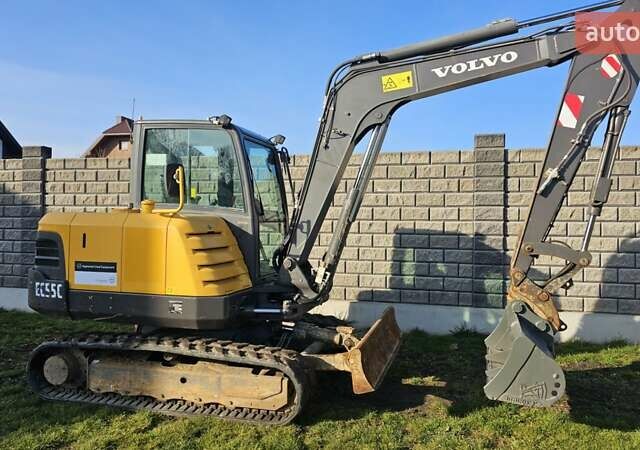 Желтый Вольво EC 55C, объемом двигателя 3 л и пробегом 2 тыс. км за 42000 $, фото 1 на Automoto.ua