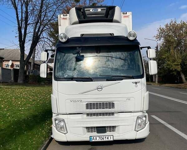 Белый Вольво ФЕ, объемом двигателя 7.2 л и пробегом 780 тыс. км за 92000 $, фото 1 на Automoto.ua