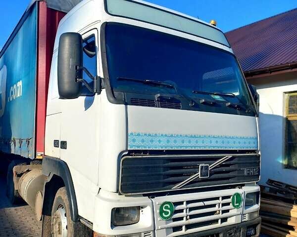 Белый Вольво FH 12, объемом двигателя 12 л и пробегом 596 тыс. км за 3500 $, фото 1 на Automoto.ua