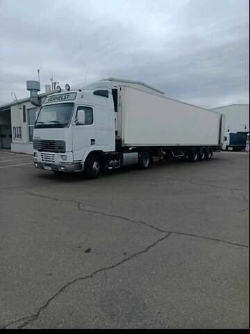 Белый Вольво FH 12, объемом двигателя 12 л и пробегом 2 тыс. км за 5500 $, фото 1 на Automoto.ua