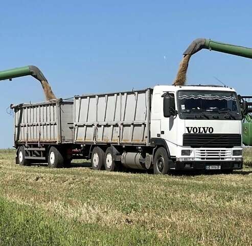 Белый Вольво FH 12, объемом двигателя 12.1 л и пробегом 950 тыс. км за 13200 $, фото 1 на Automoto.ua