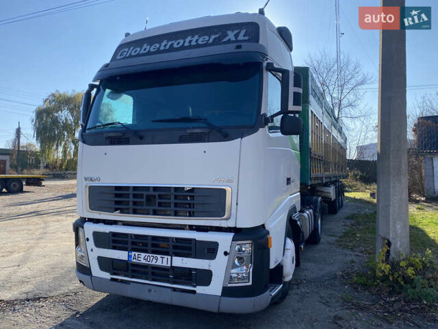 Белый Вольво FH 12, объемом двигателя 12.12 л и пробегом 1 тыс. км за 14000 $, фото 1 на Automoto.ua