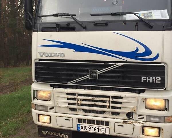 Белый Вольво FH 12, объемом двигателя 12 л и пробегом 2 тыс. км за 5000 $, фото 1 на Automoto.ua