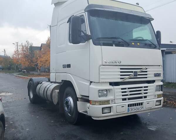 Вольво FH 12 1997 у Прилуках на Automoto.ua Білий Вольво FH 12, об'ємом двигуна 12.9 л та пробігом 124 тис. км за 5000 $, фото 1 на Automoto.ua