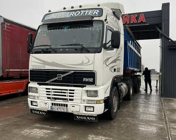 Белый Вольво FH 12, объемом двигателя 12 л и пробегом 570 тыс. км за 12000 $, фото 1 на Automoto.ua