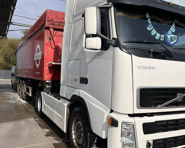Білий Вольво FH 12, об'ємом двигуна 12.5 л та пробігом 2 тис. км за 19000 $, фото 1 на Automoto.ua
