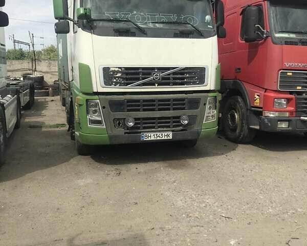 Білий Вольво FH 12, об'ємом двигуна 12.13 л та пробігом 1 тис. км за 15000 $, фото 1 на Automoto.ua