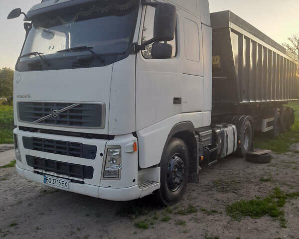 Білий Вольво FH 12, об'ємом двигуна 12.9 л та пробігом 100 тис. км за 28000 $, фото 1 на Automoto.ua