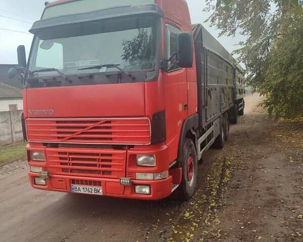 Червоний Вольво FH 12, об'ємом двигуна 12 л та пробігом 101 тис. км за 18500 $, фото 1 на Automoto.ua