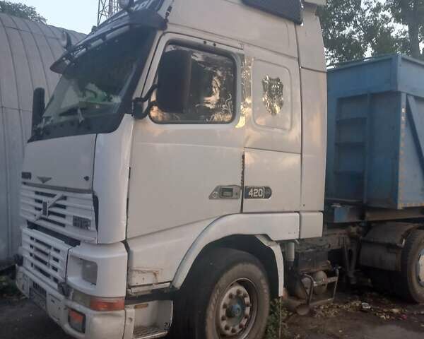 Вольво FH 12, объемом двигателя 12.1 л и пробегом 4 тыс. км за 16000 $, фото 1 на Automoto.ua