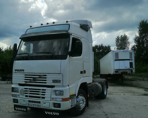 Вольво FH 12, объемом двигателя 0 л и пробегом 100 тыс. км за 6900 $, фото 1 на Automoto.ua