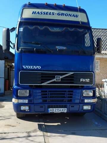 Синий Вольво FH 12, объемом двигателя 12 л и пробегом 120 тыс. км за 7100 $, фото 1 на Automoto.ua