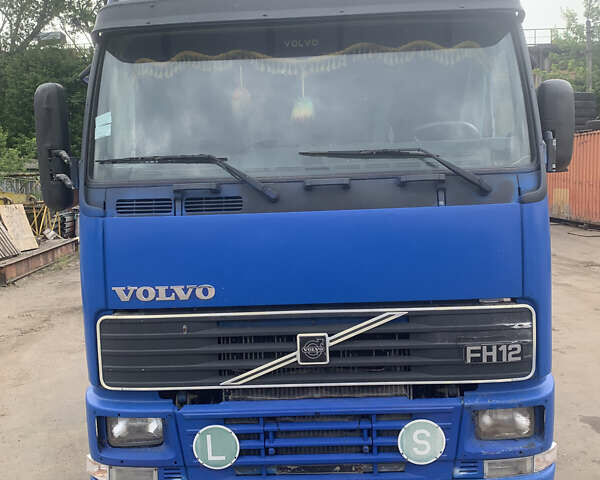 Синий Вольво FH 12, объемом двигателя 12.1 л и пробегом 2 тыс. км за 5900 $, фото 1 на Automoto.ua