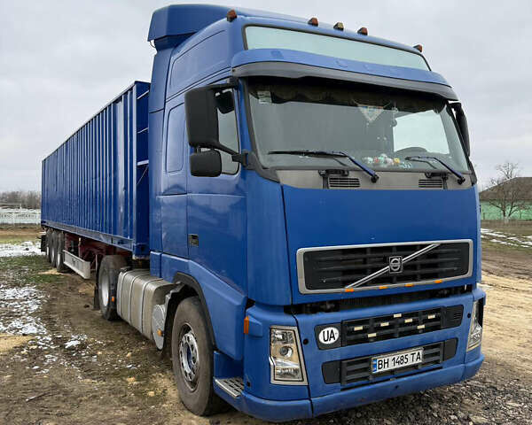 Синий Вольво FH 12, объемом двигателя 12 л и пробегом 1 тыс. км за 15000 $, фото 1 на Automoto.ua
