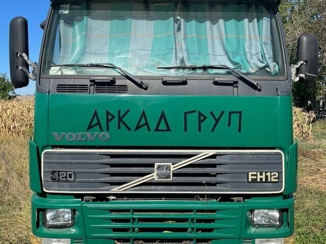 Зеленый Вольво FH 12, объемом двигателя 12 л и пробегом 2 тыс. км за 5500 $, фото 1 на Automoto.ua