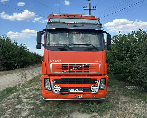 Оранжевый Вольво FH 12, объемом двигателя 0 л и пробегом 1 тыс. км за 15900 $, фото 1 на Automoto.ua