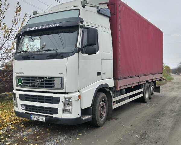 Белый Вольво FH 13, объемом двигателя 12.9 л и пробегом 800 тыс. км за 16500 $, фото 1 на Automoto.ua