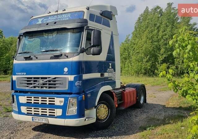 Білий Вольво FH 13, об'ємом двигуна 12.78 л та пробігом 310 тис. км за 12500 $, фото 1 на Automoto.ua