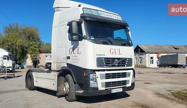 Білий Вольво FH 13, об'ємом двигуна 12.8 л та пробігом 2 тис. км за 9800 $, фото 1 на Automoto.ua