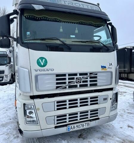 Белый Вольво FH 13, объемом двигателя 0 л и пробегом 680 тыс. км за 8200 $, фото 1 на Automoto.ua
