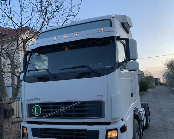 Білий Вольво FH 13, об'ємом двигуна 0 л та пробігом 1 тис. км за 15700 $, фото 1 на Automoto.ua
