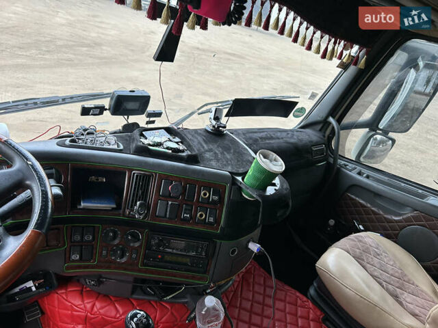 Белый Вольво FH 13, объемом двигателя 12 л и пробегом 1000 тыс. км за 20000 $, фото 1 на Automoto.ua